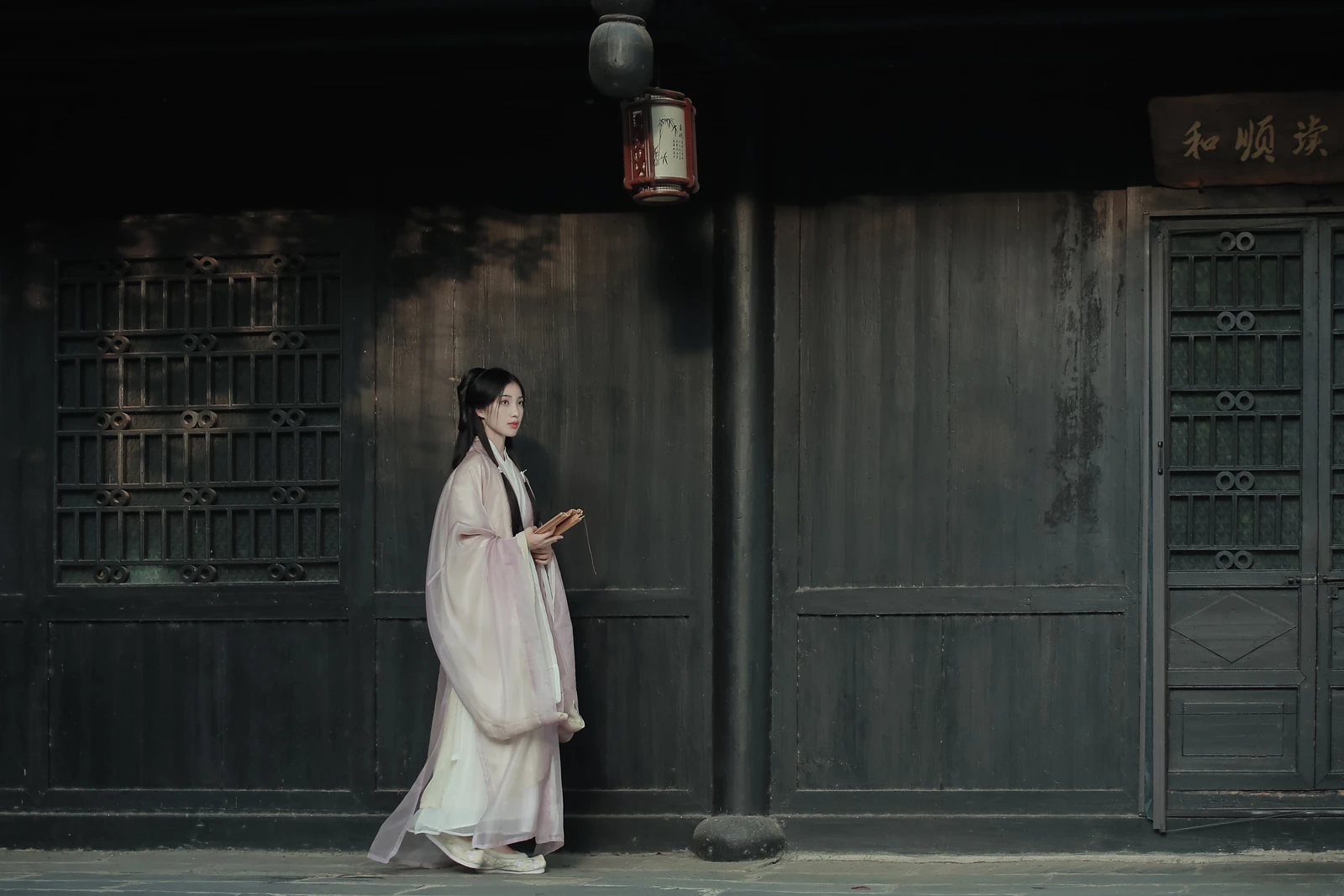 [YITUYU]艺图语-2024.10.15-采薇-棠棠-[22P-195MB]-8.webp